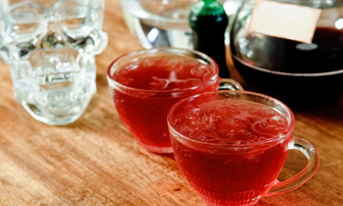 Zombie Gut Punch Cocktail - best halloween cocktails ever