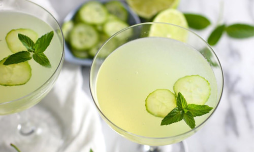 healthy cocktail cucumber gimlet